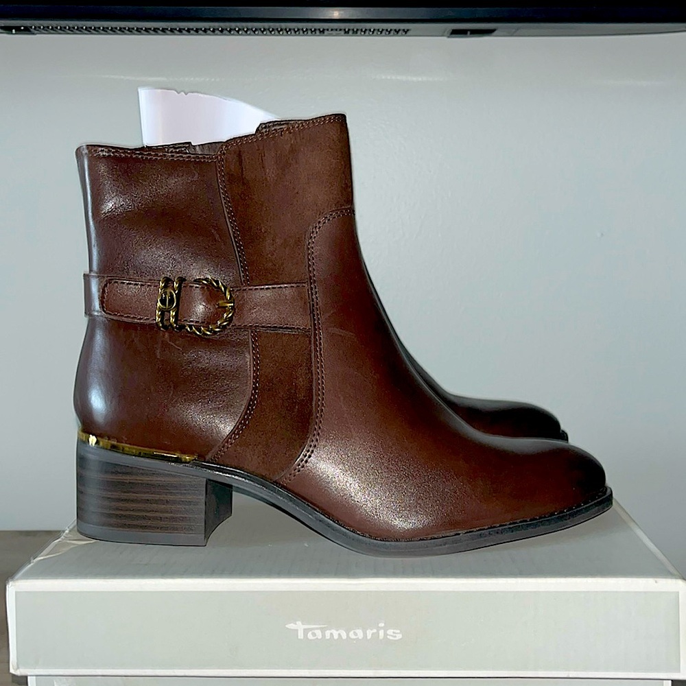 Tamaris Brown Boots